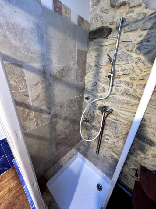 La Maison De Blanche Neige Assignan Extérieur photo